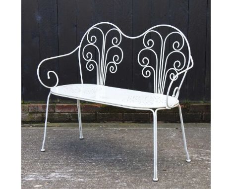 A white painted metal garden bench107w x 43d x 89h cm