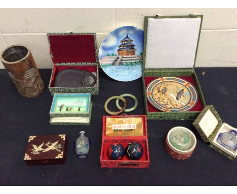  Assortment of contemporary Chinese items comprising of two reverse painted glass scent bottles, 8cm and 7.5cm high; globular