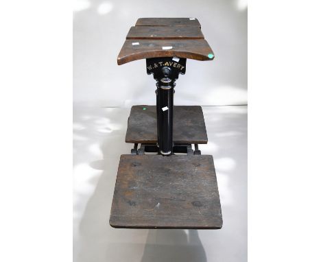 Ornate W &amp; T Avery floor standing oak and cast weighing scales, in very good condition, 79cm H.