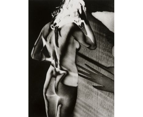 Heinrich Heidersberger (1906 Ingolstadt - 2006 Wolfsburg)Solarisierter Frauenakt. 1947. Silbergelatine auf Photopapier. Vinta