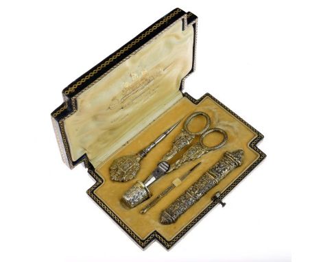 Early 20th Century French silver gilt sewing etui, comprising needle case, needle threader, scissors, thimble and bodkin case