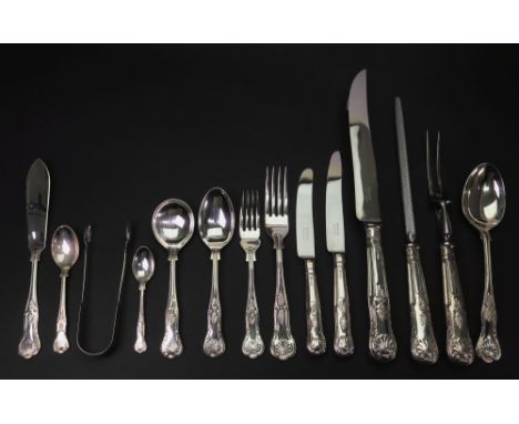 A walnut cased canteen of Kings pattern silver flatware and cutlery, Sheffield 1980, Warriss, comprising: 6 each soup, desser