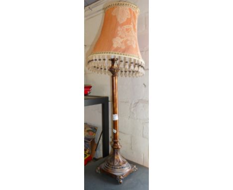 Bronzed metal table lamp with shade