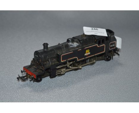 Hornby 00 Gauge Railway Engine Model 82004 