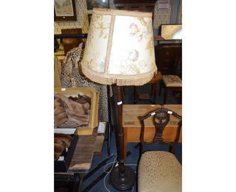 Oak Standard Lamp with Shade 