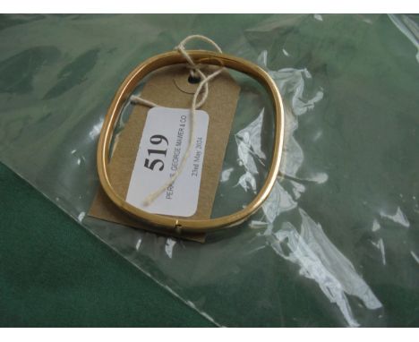 Hollow gold bangle (10.1gms, no marks)