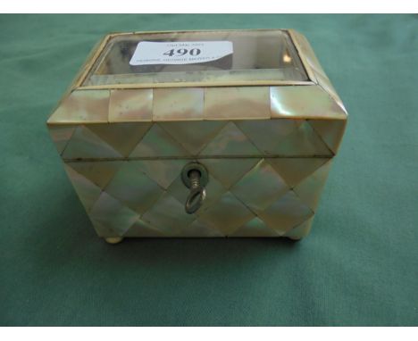 Mother of Pearl lidded box, glass topped with inner mother of pearl lid, lockable with key