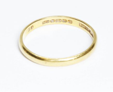 A hallmarked 22ct gold wedding band, weight 1.7g, size K.  Condition - good, minor wear.