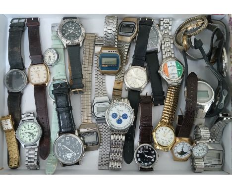 A tray of assorted wristwatches including a WWII era pilots type watch, digital etc.