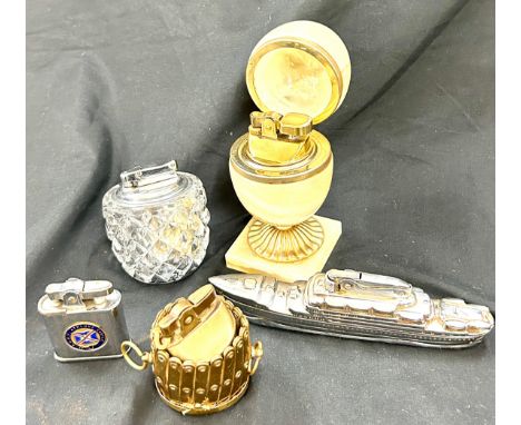 1950's cruise ship chrome plated table lighter, together with 4 other lighters