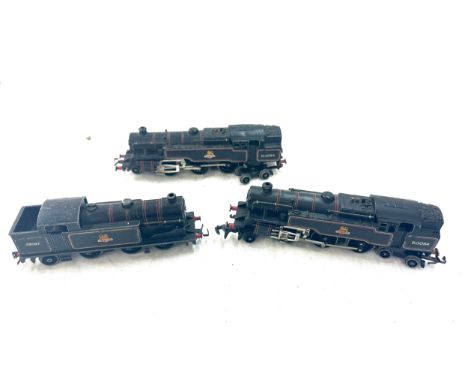 2 Hornby 80054 engines, Hornby 69567 engine,