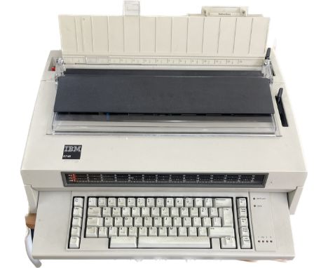 IBM 6746 electric typewriter, untested