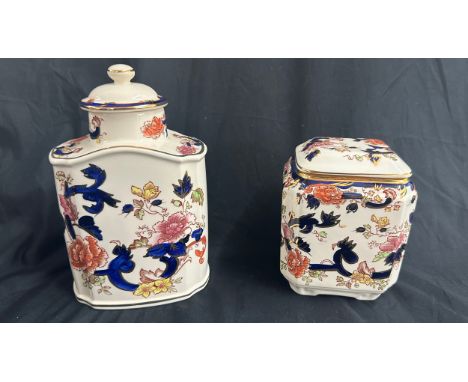 Selection of Masons blue Mandalay tea caddy 