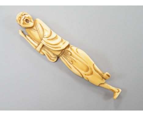 A Japanese ivory netsuke of a howling man, late 18th/early 19th century, 9.4cm