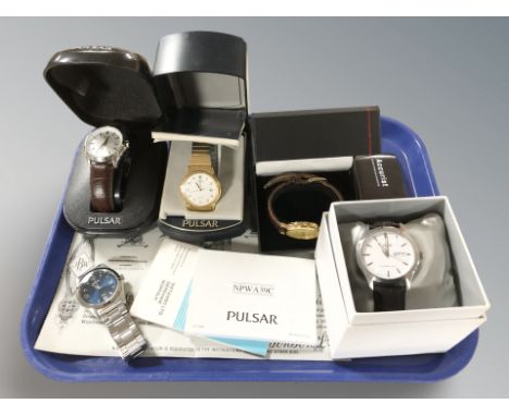 A group of gent's wristwatches to include Pulsar, Accurist and Lorus.