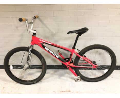An SE Racing Floval Flyer bike, frame 11", together with a GT Aggressor bike frame and a Scott bike frame.