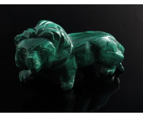 A 19th Century pill/patch pot "I give to receive what will not decieve" and malachite lion (2) a/f