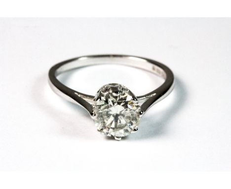 A Superb 9ct white gold  ring set with a 1.5ct brilliant cut diamond (H/SI2) with IGL certificate. Est. £2000 - 2500