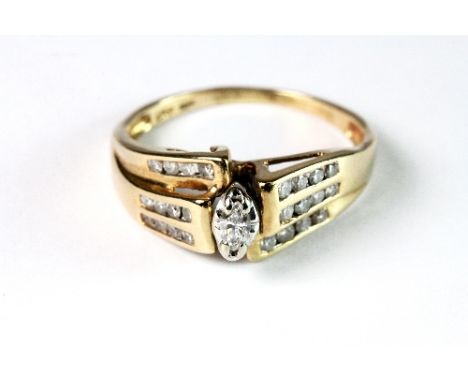 An American 10ct gold diamond set ring (Q.5)