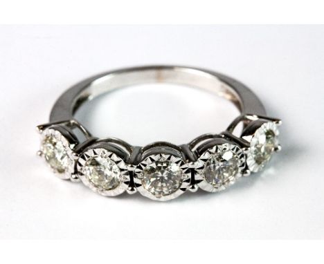 18ct white gold 5 diamond ring (O)