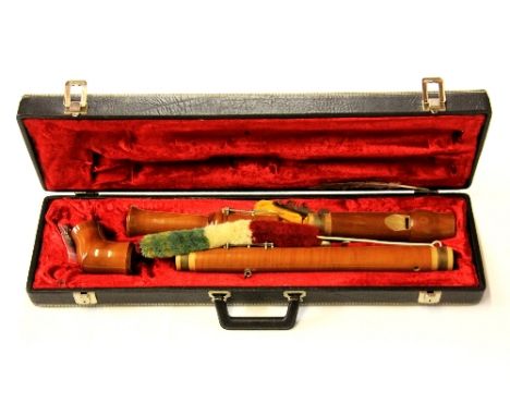 A cased base recorder