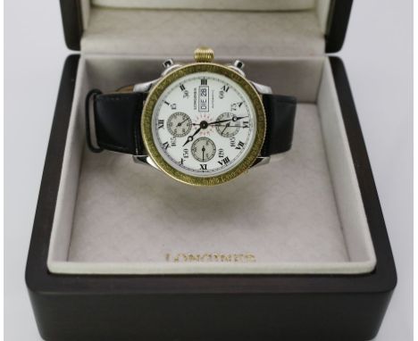 Herrenarmbandchronograph "LONGINES", "Hour Angle Watch". Tonnenförmiges Gehäuse und Gliederarmband mit Faltschließe Edelstahl
