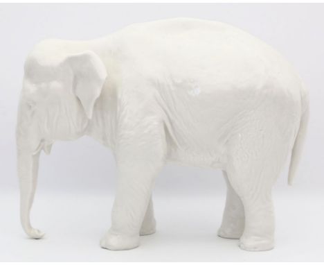 Große Skulptur "Elefant", Nymphenburg. Porzellan, weiß. Schwanz best. Entwurf von Paul Zettler aus 1914. Modell-Nr. 507. Präg