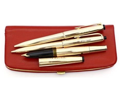 Füllfederhalter, Kugelschreiber und Bleistift, Montblanc. Nr. 82, Pix 86 und Kugelschreiber 88. Vergoldet. Je mit Namensgravu