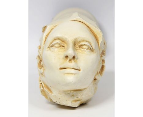 Eggers, W.P. Eberhard (1939 Hannover 2004) Skulptur "Kleiner Kopf". Steingussmasse und Messing, um ca. 1989. H. 38 cm.