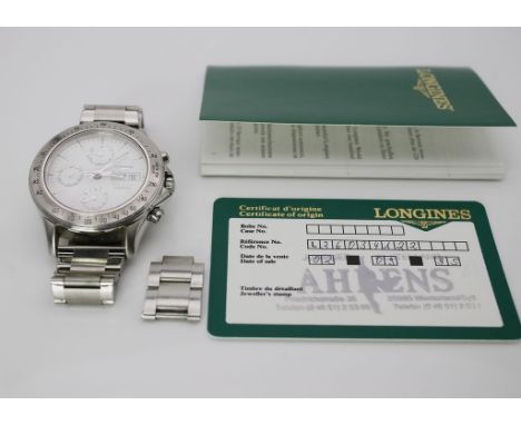 Herrenarmbandchronograph "LONGINES", Modell "Admiral". Tonnenförmiges Gehäuse und Gliederarmband mit Faltschließe Edelstahl. 