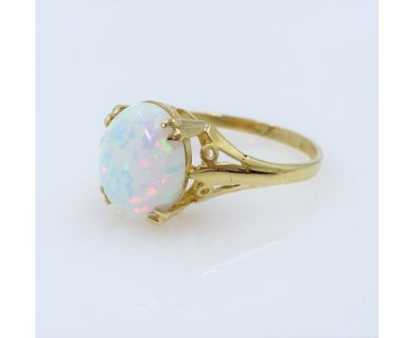 9ct gold opal ring hallmarked   Condition Report  Size O, approx 1.6gm Click here for further images, condition, auction time