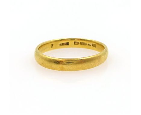 22ct gold wedding band, Birmingham 1930prox, approx 3gm   Condition Report  Size K - L  Click here for further images, condit