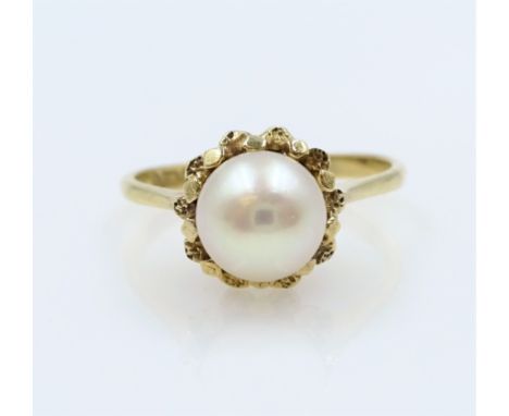 9ct gold pearl ring hallmarked   Condition Report  Size K - L approx 2gm Click here for further images, condition, auction ti