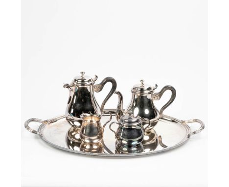 A coffee and tea service made of silver-plated metal and marked Christofle. Of which some parts are model Malmaison. (20 cm)