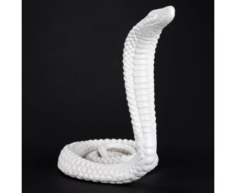 Tommaso BARBI (XX) A ceramic statue of a white cobra. (21 x 16 cm)