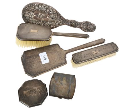 2 engine turned silver compacts, an Art Deco 3-piece engine turned silver-backed brush and mirror set, and another (6) 