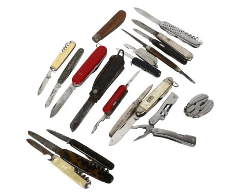 A group of various penknives, including Swiss Army, etc 