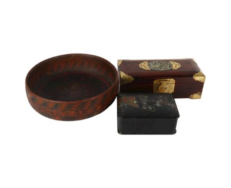 An Oriental papier mache bowl with hand painted decoration, a Japanese lacquered trinket box, and a hardwood inlaid jewellery