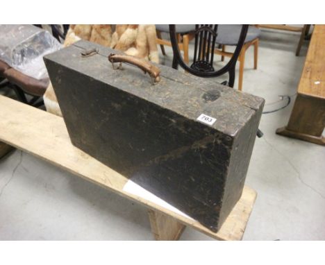 Wooden tool trunk 