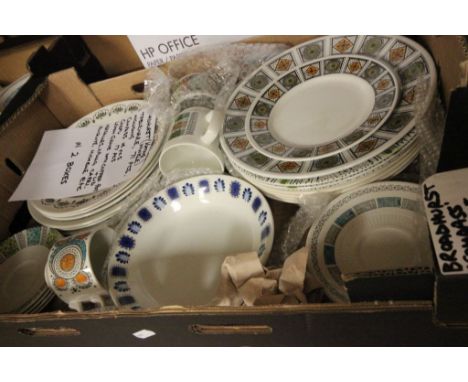Broadhurst (Kathie Winkle) tableware (71pcs) including Compass, Corfu, Lemon Grove, Apollo, etc