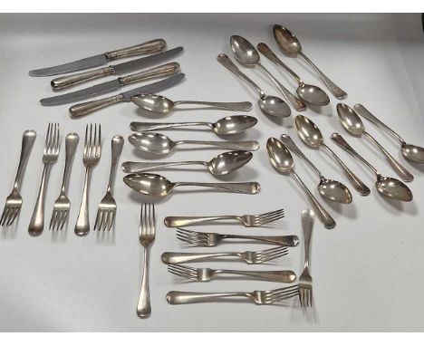 A quantity of British and continental metalwares including a silver ladle, beaker, ashtray, card case, cigarette case etc., 1