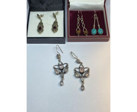 FOUR PAIRS OF SILVER EARRINGS TO INCLUDE ONE WITH AMBER STONES, A VICTORIAN DESIGN PINK STONE, NAVAJO STONE AND A MARCASITE A