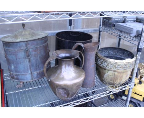 BRASS AND METALWARE ITEMS TO INCLUDE A COAL BIN WITH LINER, PLANTER, JUGS ETC