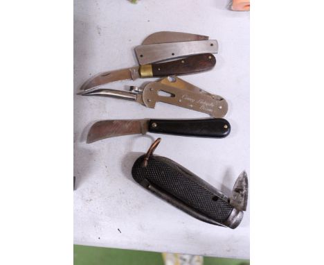 FIVE VINTAGE PENKNIVES
