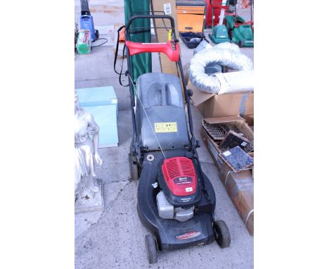 A CASTLE GARDEN OHC 160CC PETROL LAMN MOWER WITH A HONDA ENGINE AND GRASS BOX