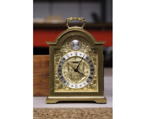 A VINTAGE SWIZA 8 TEMPUS FUGIT MANTEL DESK CLOCK