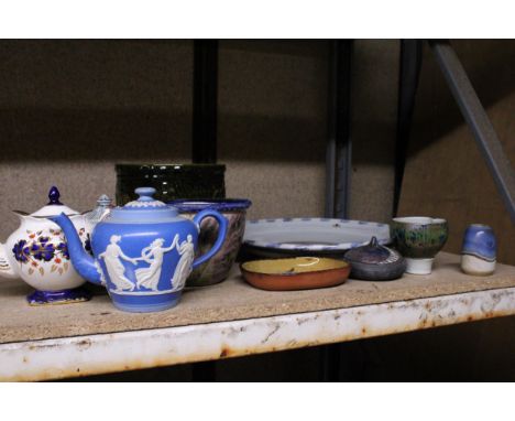 A QUANTITY OF CERAMICS TO INCLUDE VINTAGE TEAPOTS, STUDIO POTTERY, LARGE CERAMIC PLANTER, ETC.,