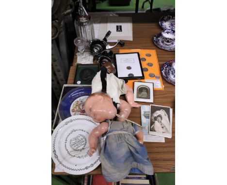 A MIXED LOT TO INCLUDE A SCHWEPPES SODA WATER SYPHON, VINTAGE FISHING REELS, COLLECTOR'S PLATES, VINTAGE DOLLS, COINS, ETC.,