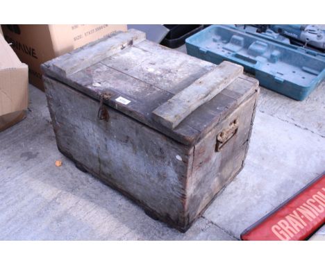A VINTAGE WOODEN TOOL CHEST