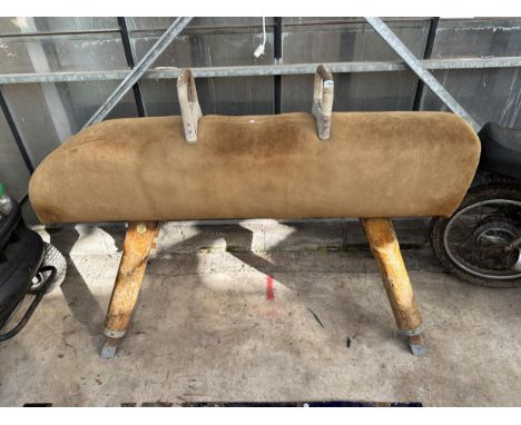 A SPENCER HEATH AND GEORGE LIMITED ENFIELD VINTAGE POMMEL HORSE